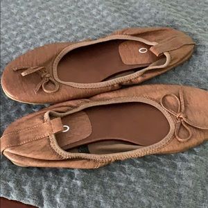 Ballet flats (shoes)